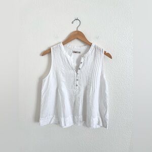 FAHERTY white linen pin tuck tank top / size M